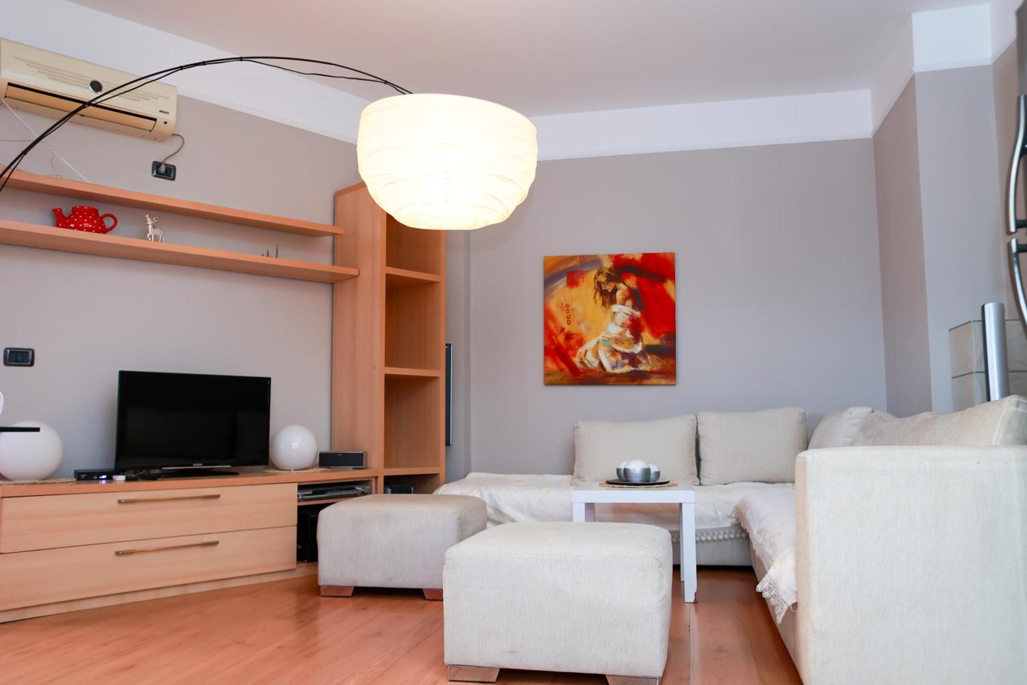 Cherry Apartment Тирана Екстериор снимка