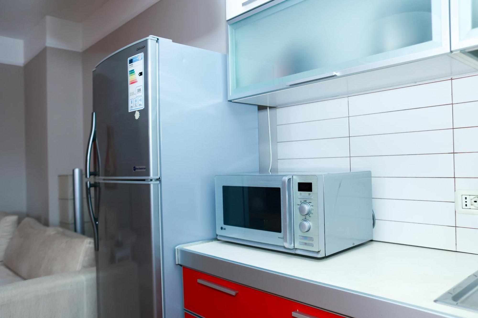 Cherry Apartment Тирана Екстериор снимка