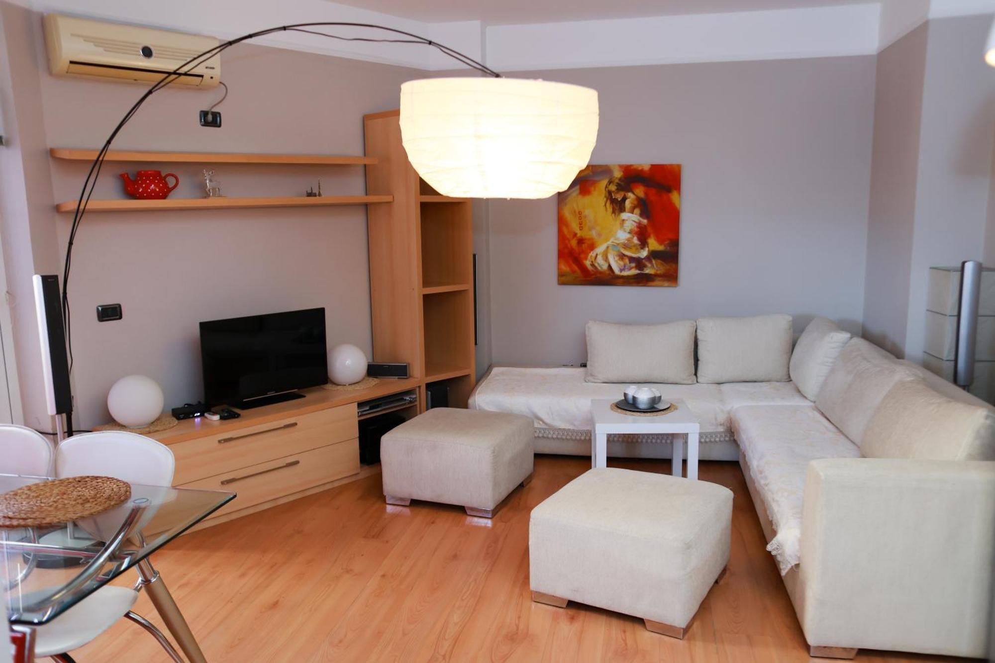 Cherry Apartment Тирана Екстериор снимка