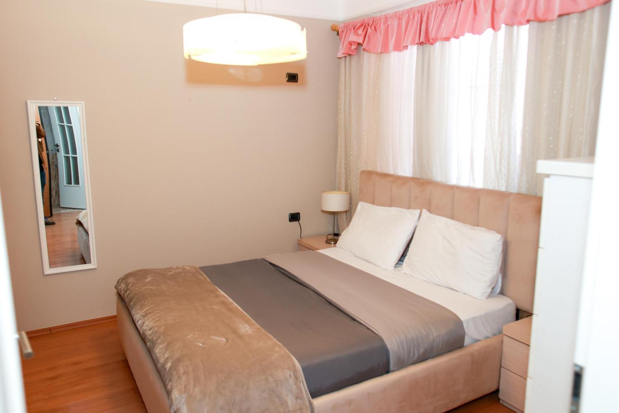 Cherry Apartment Тирана Екстериор снимка